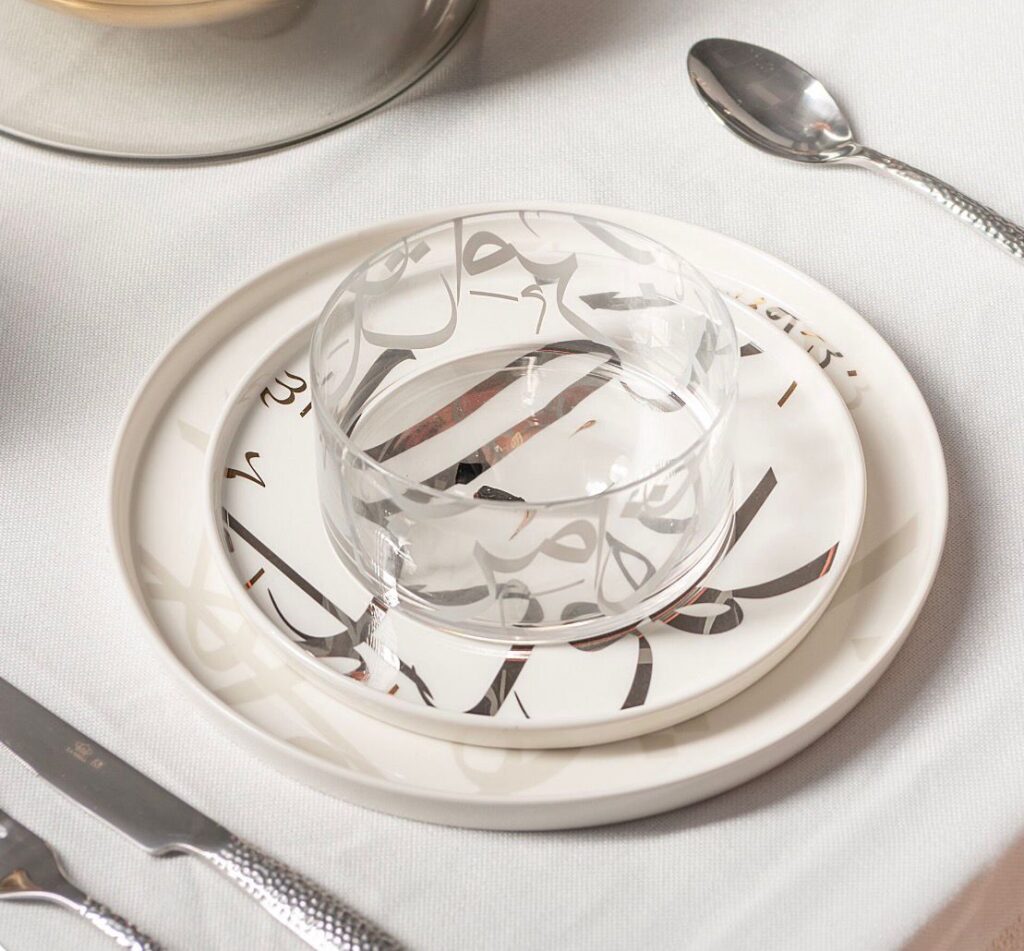 Taraf Gold & Silver Porcelain Dinner Set – 18 Pieces